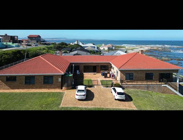 5 BEDROOM HOUSE FOR SALE IN FRANSKRAAL